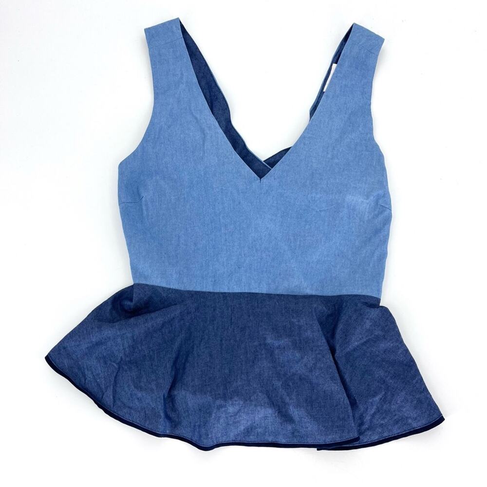 Harlyn Chambray Two-toned Blue Peplum Tank Size Medium